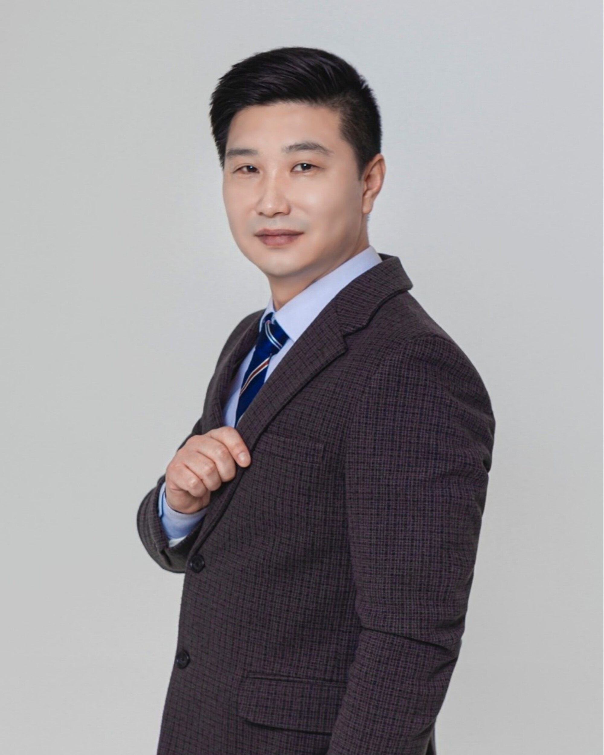 [IN PLUS People] “올바른 보험영업 고민되면 ‘최신규’ 찾아주길”