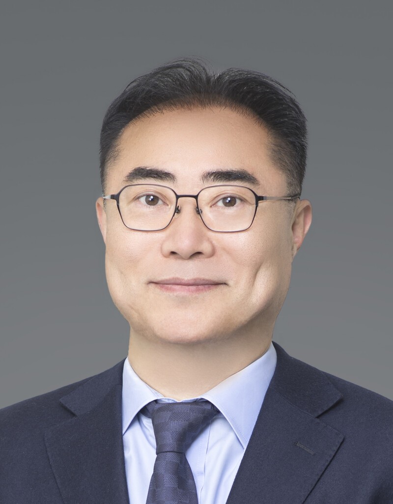  최수영의 과실비율 구조보기  시야 가린 삼거리 과속 우회전… 법원 “85% 책임”